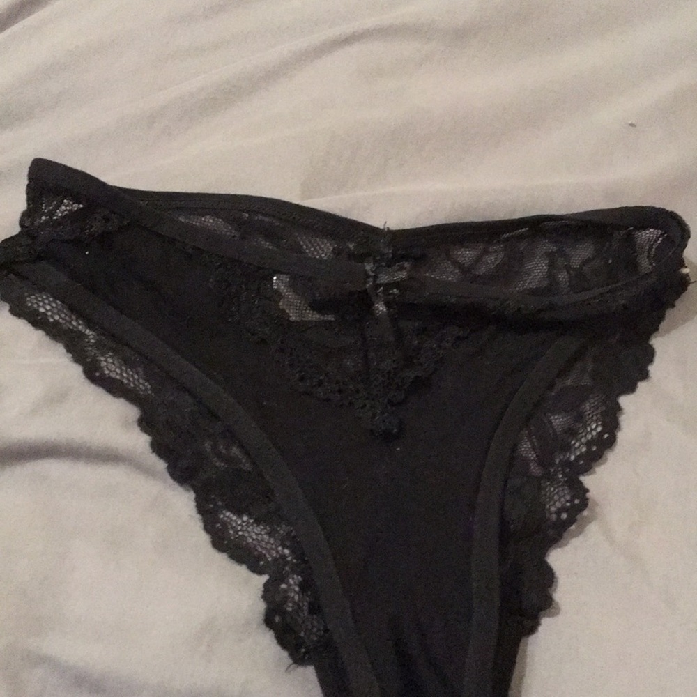 Cute black lace panties never worn